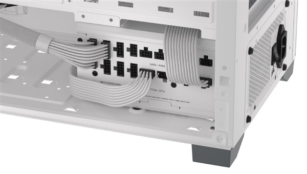 美商海盜船推出RMx SHIFT White系列電源:全白配色、最高1200W(圖3) 美商海盜船推出RMx SHIFT White系列電源:全白配色、最高1200W