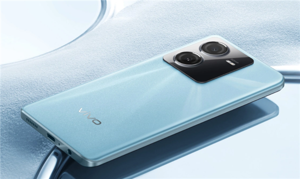 2099元 vivo Y100i長(zhǎng)續(xù)航版發(fā)布:6000mAh大電池+44W快充(圖2) 2099元 vivo Y100i長(zhǎng)續(xù)航版發(fā)布:6000mAh大電池+44W快充