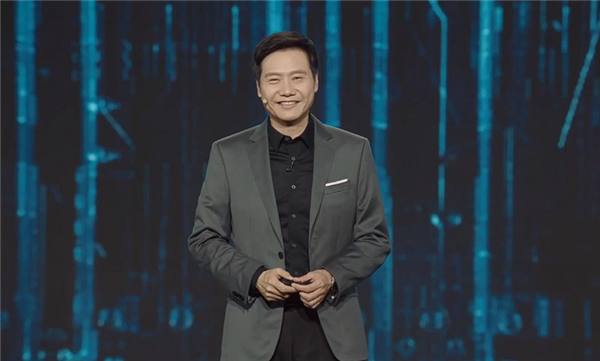 雷軍新年賀詞:小米高端化走了三四年、完成了人車家全生態閉環(圖1) 雷軍新年賀詞:小米高端化走了三四年、完成了人車家全生態閉環