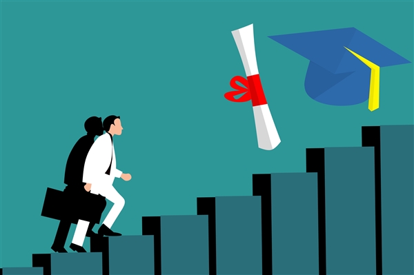 專家建議取消中考給孩子減壓:直接普及高中 中學念5年(圖1) 專家建議取消中考給孩子減壓:直接普及高中 中學念5年