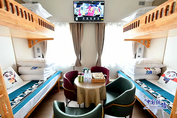 全列臥鋪 全程16天1萬多公里!移動星級賓館來了(圖2) 全列臥鋪 全程16天1萬多公里!移動星級賓館來了