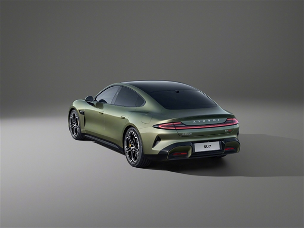 小米汽車SU7海灣藍(lán)/橄欖綠/雅灰實(shí)拍圖對比!三款配色你選誰(圖11) 小米汽車SU7海灣藍(lán)/橄欖綠/雅灰實(shí)拍圖對比!你最喜歡哪一款