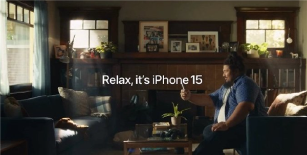 “買大浪費”!蘋果新宣傳:iPhone 15的128GB夠用了 照片、視頻靠云存儲(圖1) “買大浪費”!蘋果新宣傳:iPhone 15的128GB夠用了 照片、視頻靠云存儲