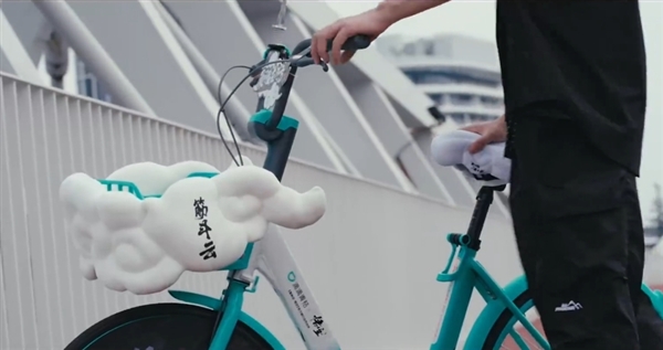 滴滴青桔X《黑神話:悟空》聯名筋斗云車來了:明天起隨游戲登陸全國(圖3) 滴滴青桔X《黑神話:悟空》聯名筋斗云車來了:明天起隨游戲登陸全國