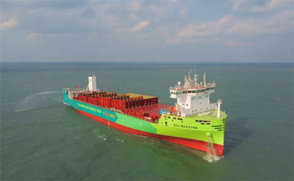 國內首制！950TEU甲醇雙燃料動力支線集裝箱船正式交付