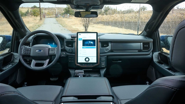 斯佩伯爵六級(jí)船令人犯難(圖7) 福特認(rèn)為特斯拉卡車(chē)是玩具