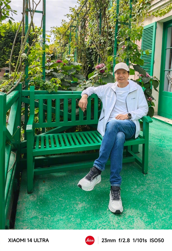 雷軍打卡巴黎多個景點 網友:雷總特種兵旅游(圖3) 雷軍打卡巴黎多個景點 網友:雷總特種兵旅游