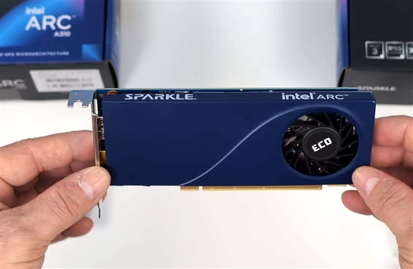 全球第一次!撼與將Intel A380做成了單插槽刀卡(圖2) 全球第一次!撼與將Intel A380做成了單插槽刀卡