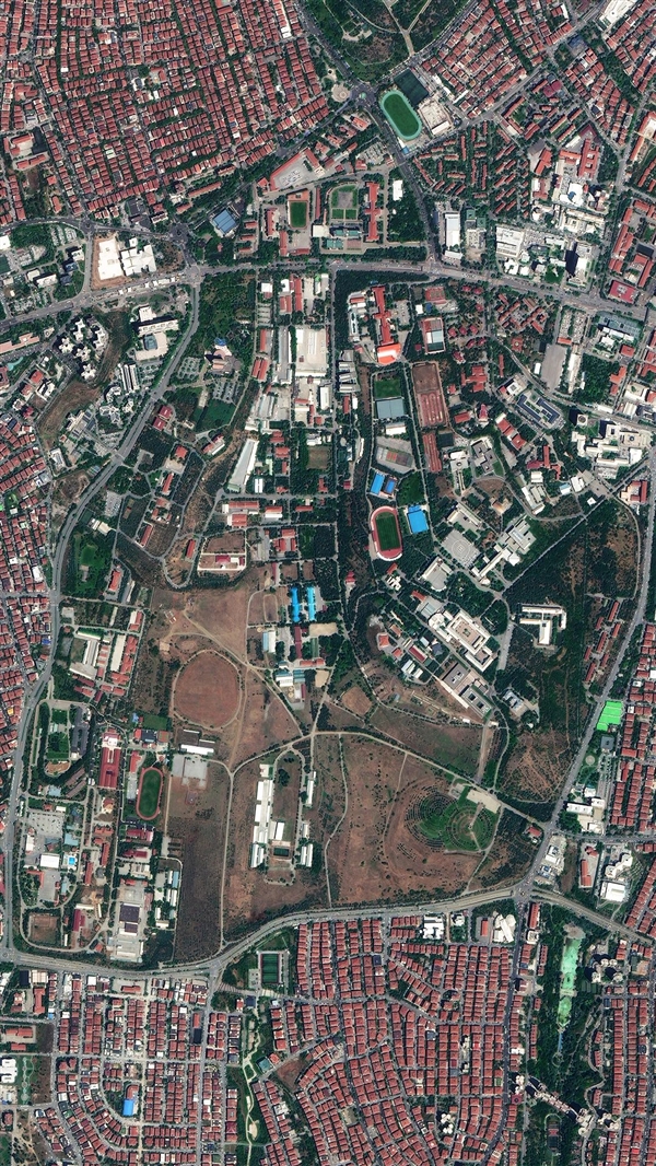 吉林一號衛星帶你看浪漫的土耳其:古代城墻、現代建筑(圖2) 吉林一號衛星帶你看浪漫的土耳其:古代城墻、現代建筑