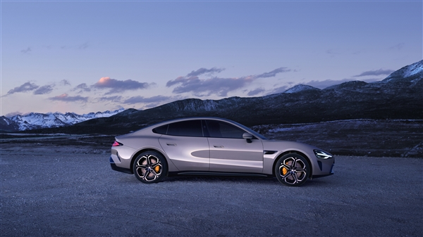 高清無水印！小米汽車SU7發布橫版電腦高清壁紙合集