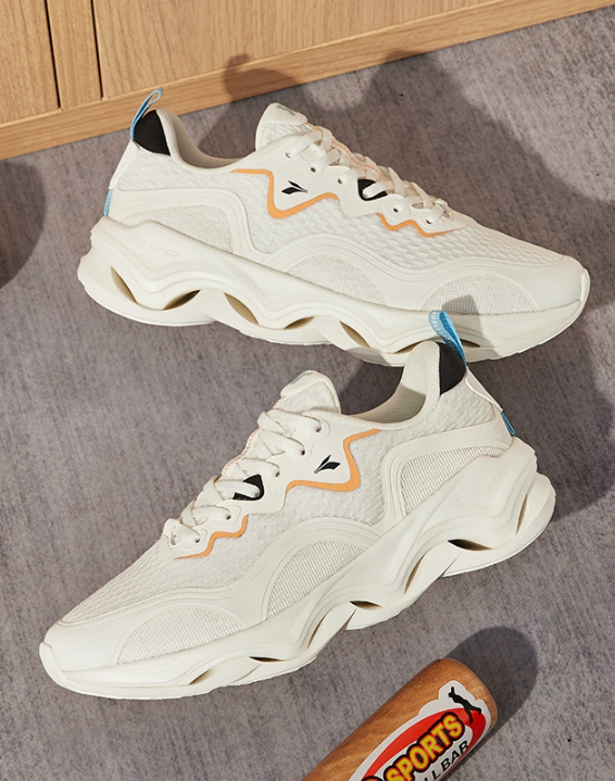 比門(mén)店便宜!361°風(fēng)鏈等多款跑鞋清倉(cāng):89元手慢無(wú)(圖1) 比門(mén)店便宜!361°風(fēng)鏈等多款跑鞋清倉(cāng):89元手慢無(wú)