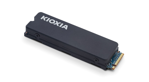 鎧俠推出EXCERIA with Heatsink固態硬盤:標配散熱器 支持PS5擴展(圖2) 鎧俠推出EXCERIA with Heatsink固態硬盤:標配散熱器 支持PS5擴展