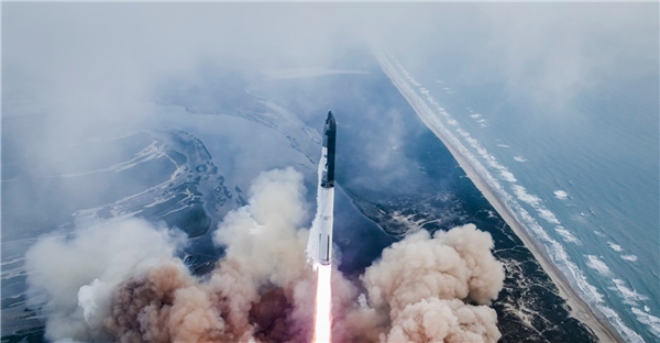 人類最強火箭星艦試飛失敗又如何 馬斯克曬大量發射照：震撼