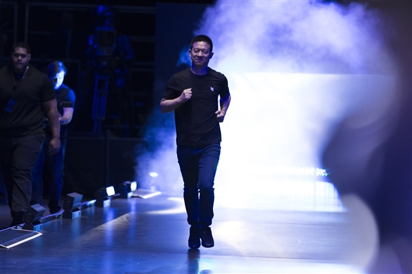 造車10年的成果!賈躍亭:法拉第未來已交付14輛FF 91(圖1) 造車10年的成果!賈躍亭:法拉第未來已交付14輛FF 91